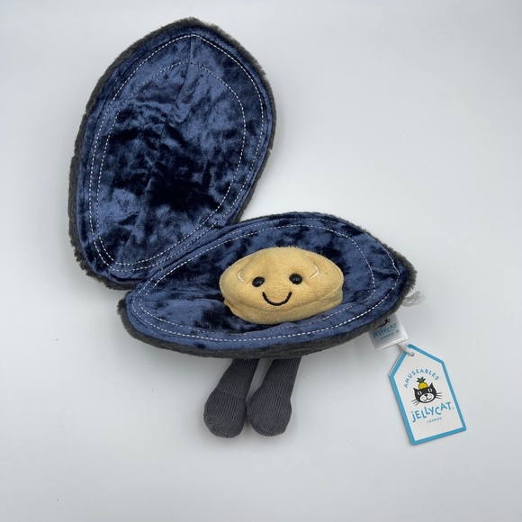 BNWT RARE Jellycat Amuseables MICHELLE MUSSEL Soft Plush food seafood super cute - Picture 1 of 7